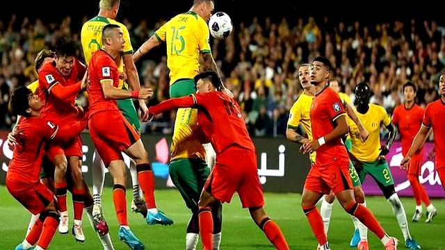 体育-包含力战夺冠！球员拼尽全力，争取最后胜利的词条